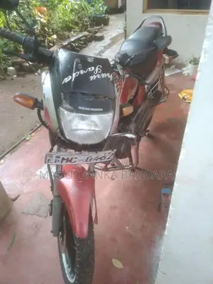 Hero CBZ Honda 2004
