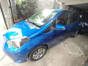 Toyota Vitz 2015