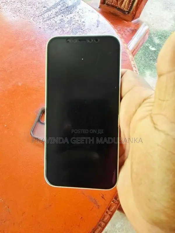 Apple iPhone 12 128GB (Used)