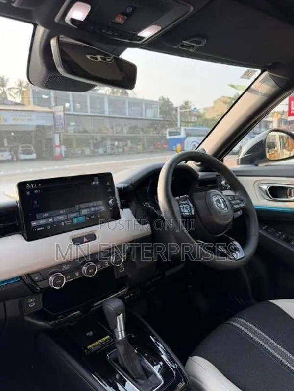 Honda Vezel Z Play 2025