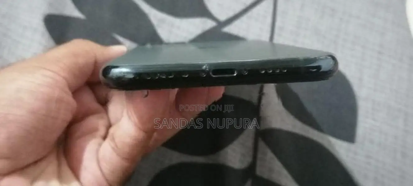 Apple iPhone 11 Pro Max (Used)