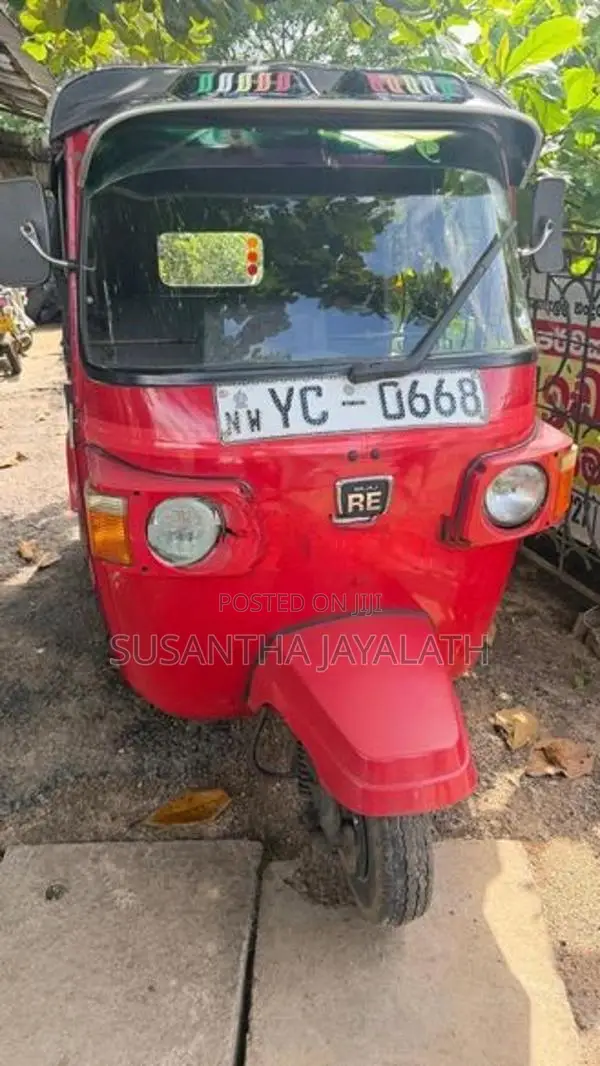 Bajaj RE 2010