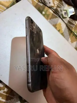 Apple iPhone 11 (Used)