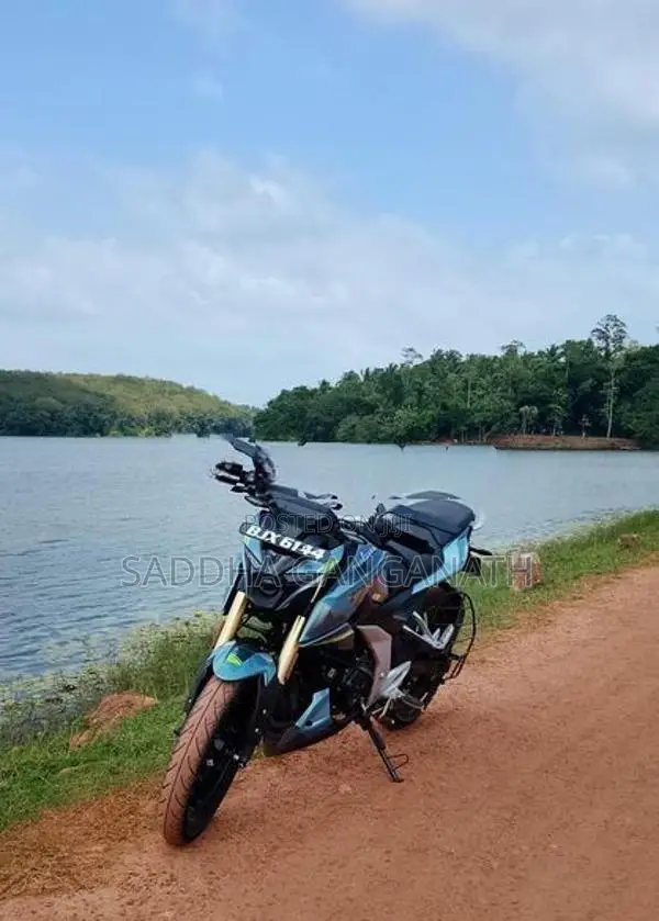 Bajaj Pulsar N160 2025