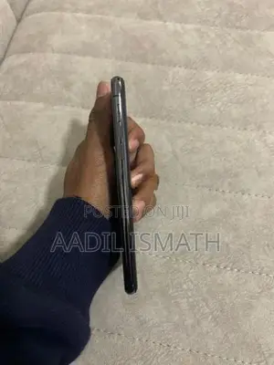 Apple iPhone X (Used)