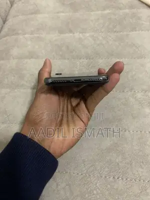 Apple iPhone X (Used)