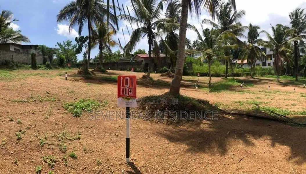 Beautiful Residential Land for Sale in Polgasowita