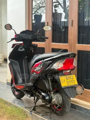 Honda Dio 2018