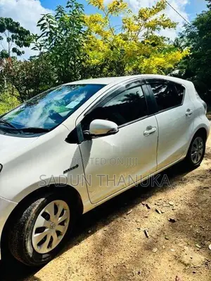 Toyota Aqua 2013