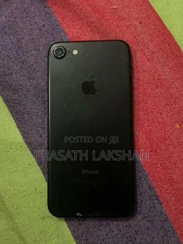 Apple iPhone 7 256GB (Used)