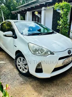 Toyota Aqua 2013