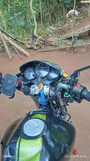 TVS Apache 2006