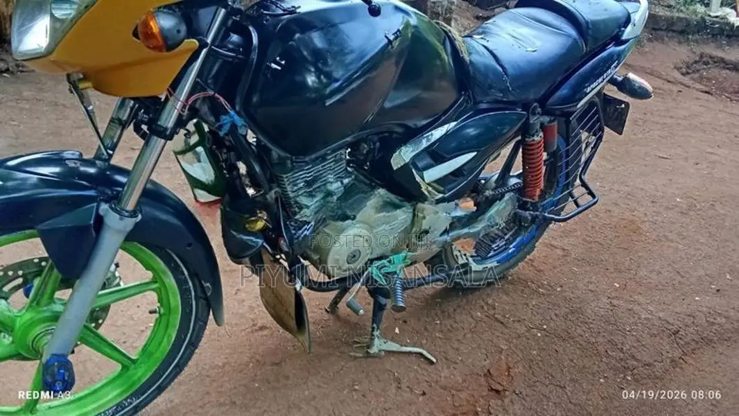 TVS Apache 2006