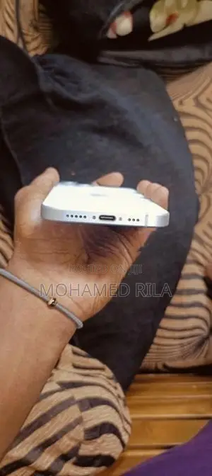 Apple iPhone 15 (Used)