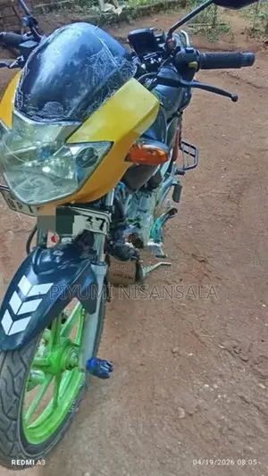 TVS Apache 2006
