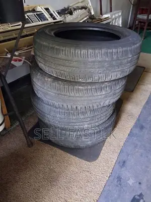 Dunlop 195/65R16 Tyres