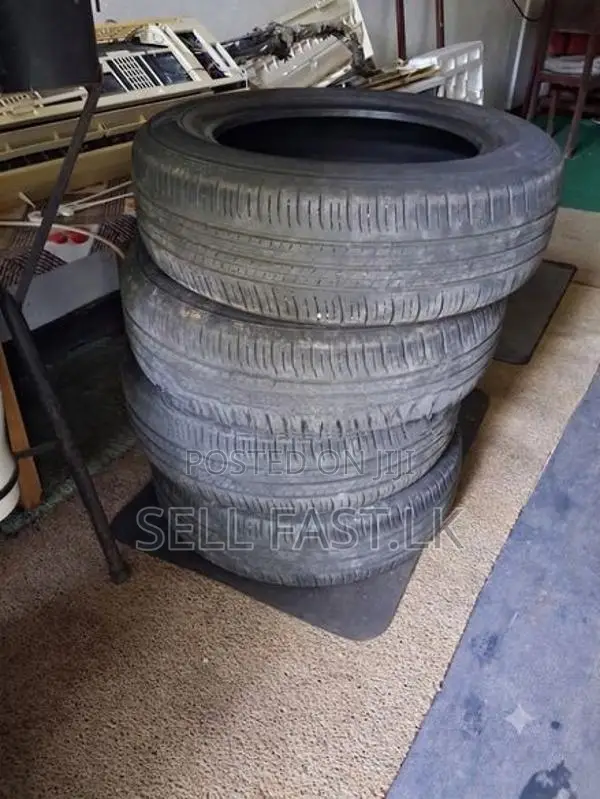Dunlop 195/65R16 Tyres