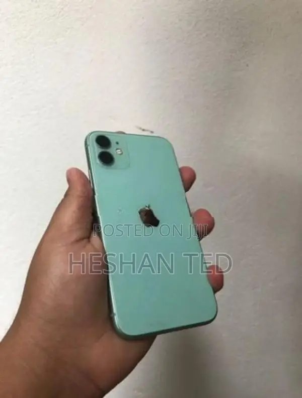 Apple iPhone 11 128GB (Used)