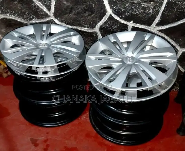 Toyota 14" Rim with Cup Set