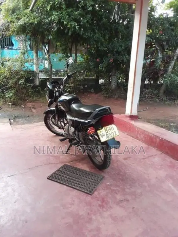 Bajaj CT100 ES 2019