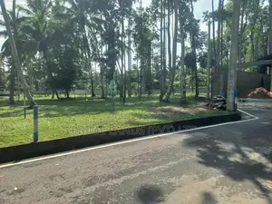 ගමිපහ කිරිදිවැල බස් පාරෙන් බිම්කොටස්