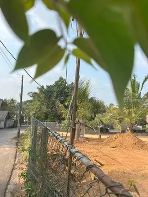 Makubura ඉඩම