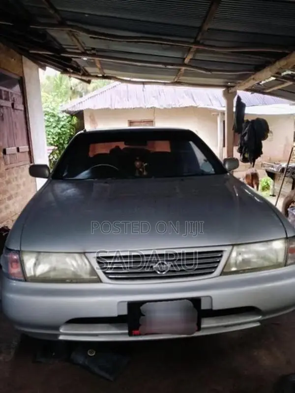 Nissan Sunny FB 14 1996