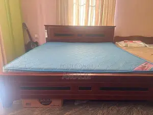 King Size Bed With Mattress