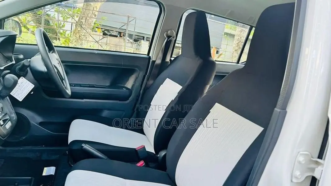 Daihatsu Mira G SA III 2025