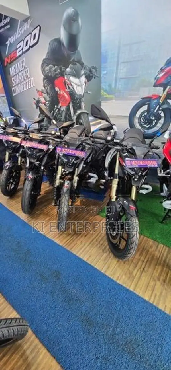 Bajaj Pulsar N160 Premium 2026