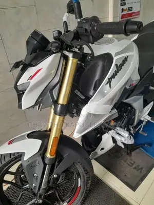 Bajaj Pulsar N160 Premium 2026
