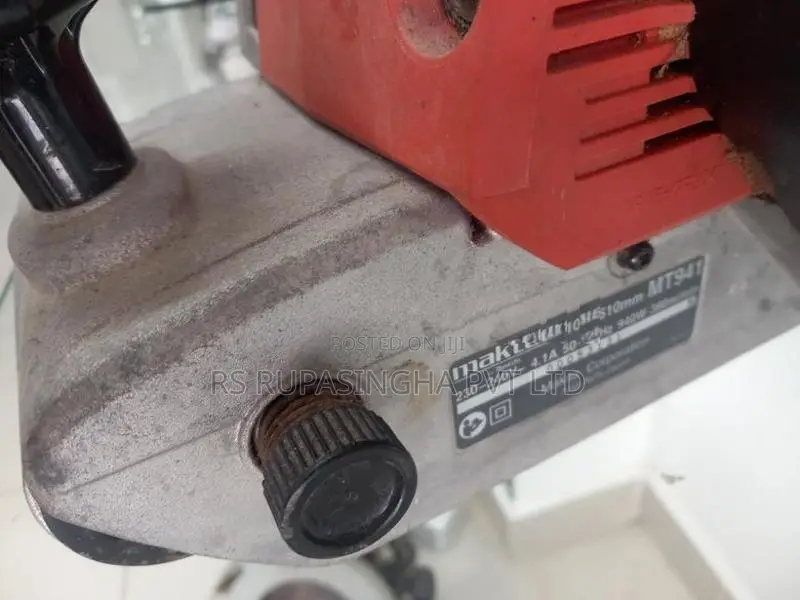 Maktek Electric Planer