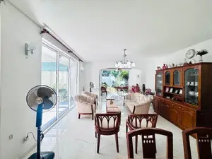 Luxurious Modern Residence in the Heart of Jayanthipura