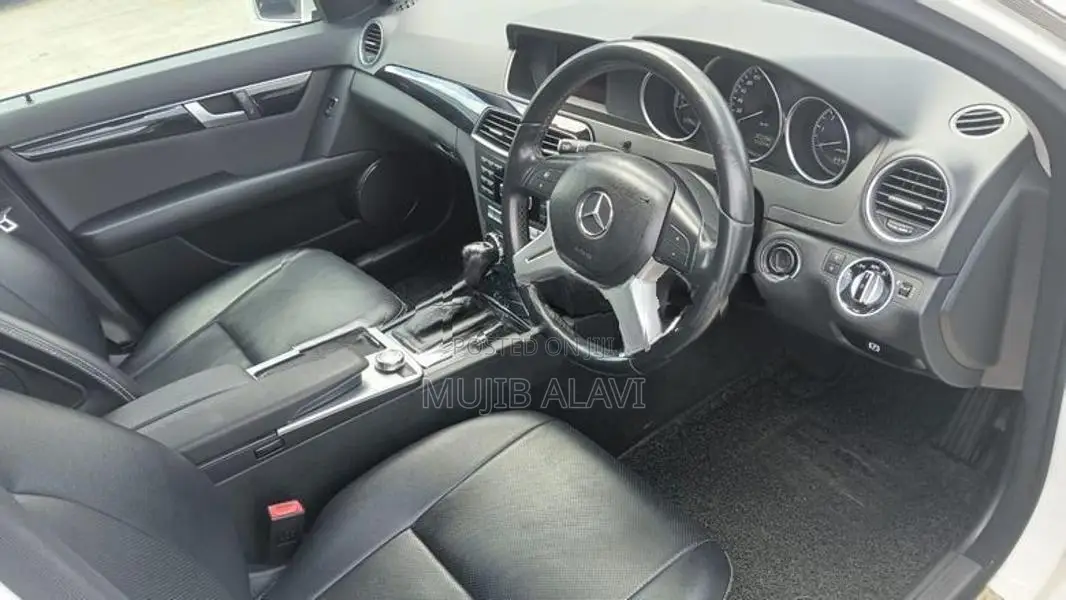 Mercedes Benz C220 2014