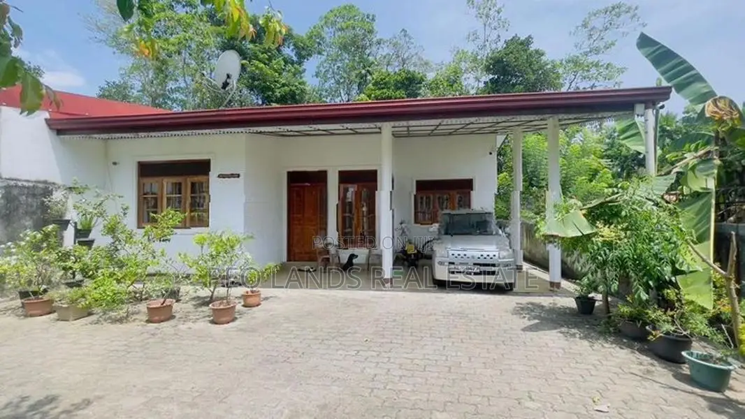 (DH14) Single Storey House for Sale in Polgasowita Kottawa