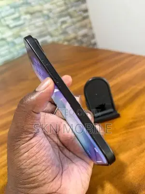 Apple iPhone 15 128GB 79BH (Used)