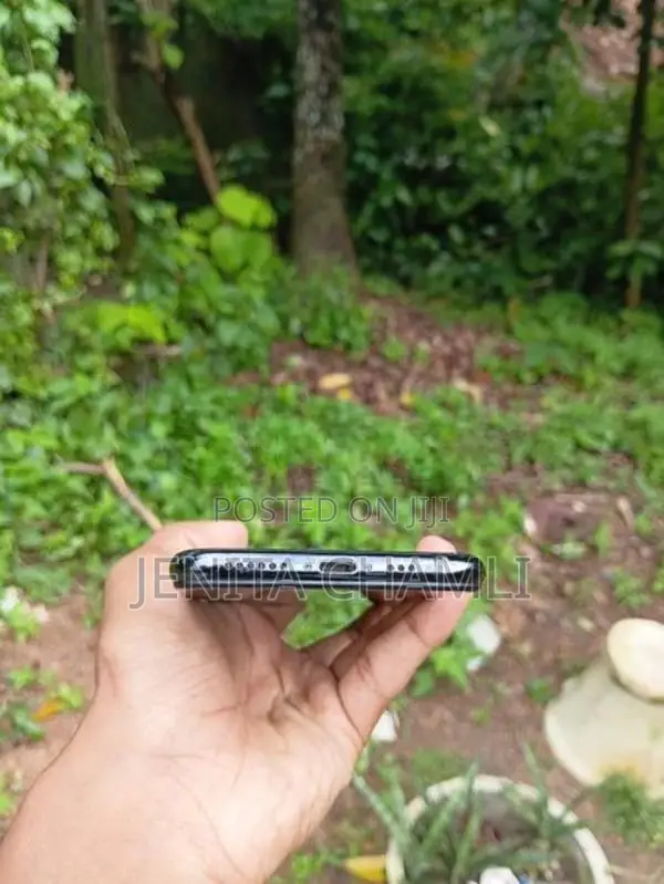 Apple iPhone XS (Used)