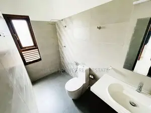 Brand New Gated Luxury House Kesbewa