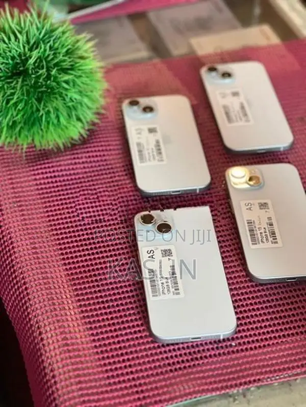 Apple iPhone 15 128GB. (Used)