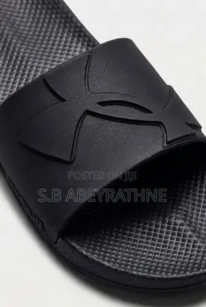 Premium Under Armour Men's Lightweight Comfort Slides