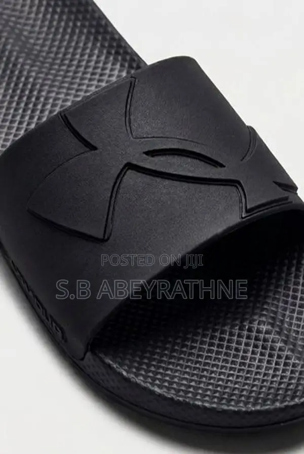 Premium Under Armour Men's Lightweight Comfort Slides