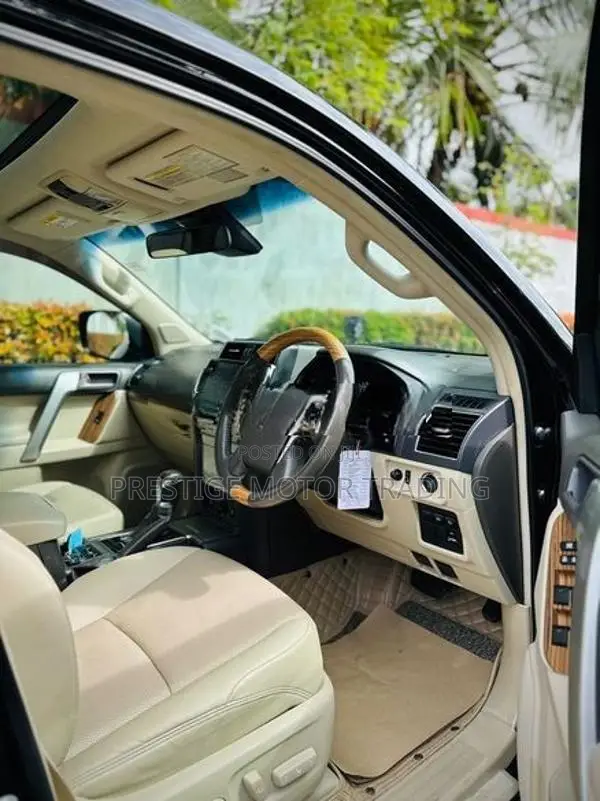 Toyota Land Cruiser Prado TX 2017