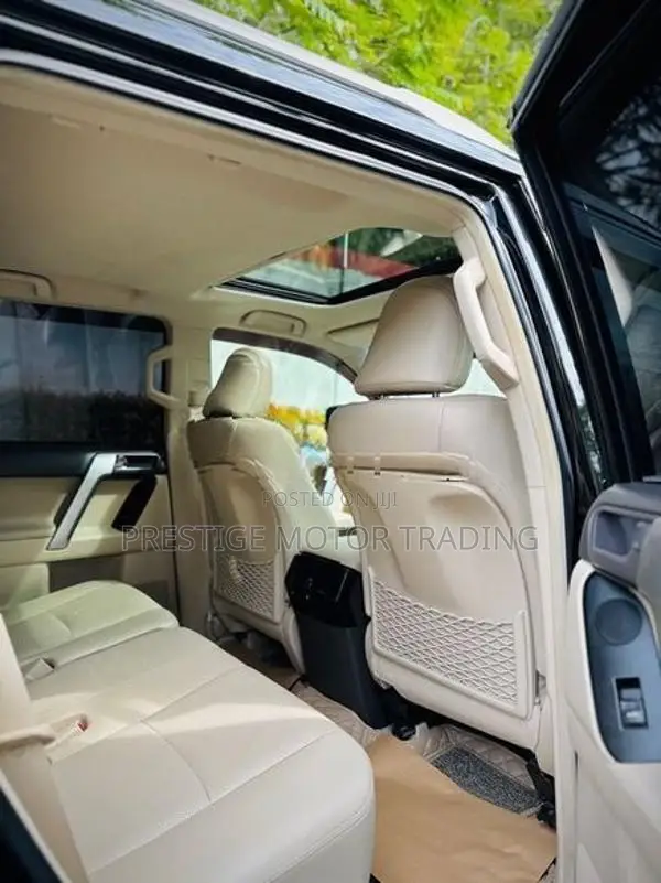 Toyota Land Cruiser Prado TX 2017