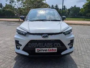 Toyota Raize Z Hybrid 4way Cam 2026