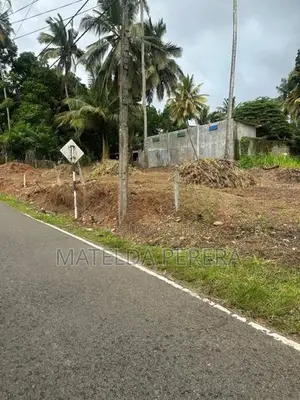 Land for Sale in Uthuwankanda