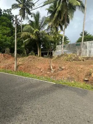Land for Sale in Uthuwankanda