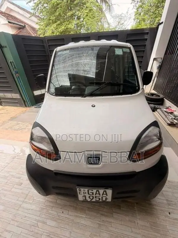 Bajaj Qute 2018