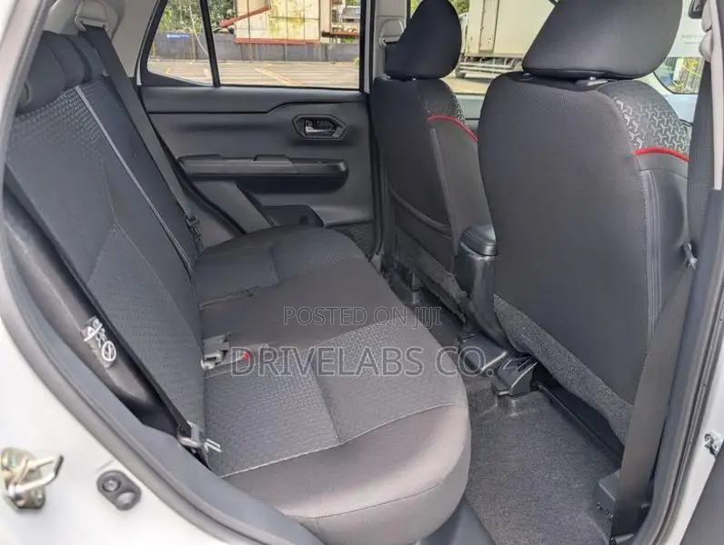 Toyota Raize Z Hybrid Auto Park 2026