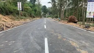 Lands for salae in Thannekumbura