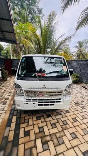 Mitsubishi Mini Cab Carry trak 2025